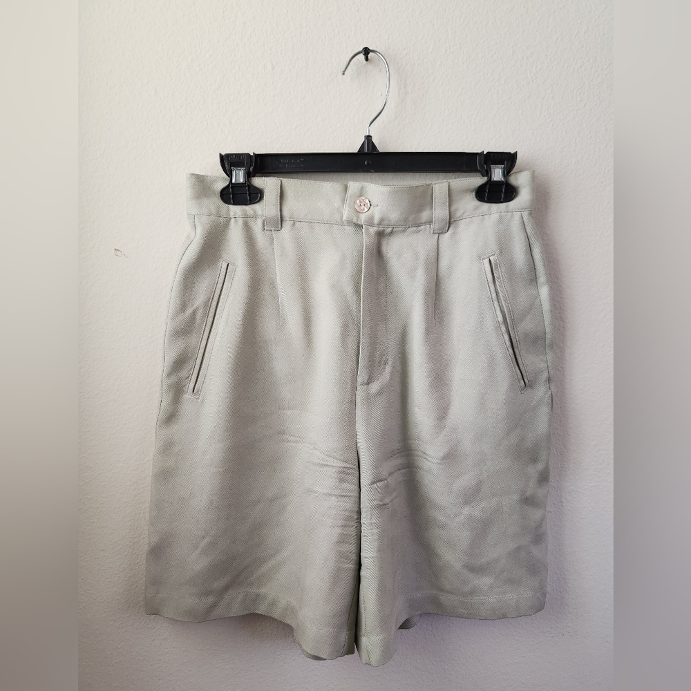 Tommy Bahama Relaxed Fit Pleated Chino‎ Shorts 100% Silk Light Sage Green Size 6